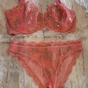 Victoria secret bra and panty set